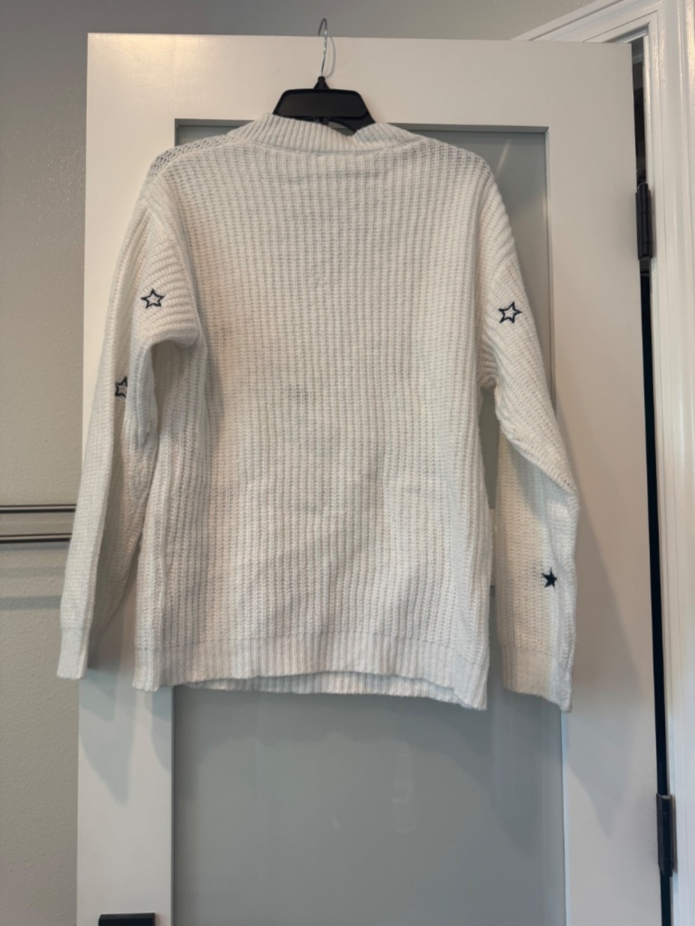 Cupshe Sweater - Picture 2 of 2